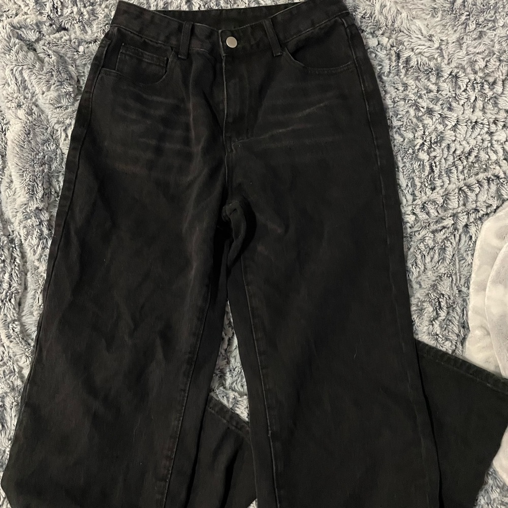 black no rip mom jeans high wasted